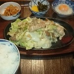 Shokudouhanahana - 近頃はまってるとん助定食(食べかけ)