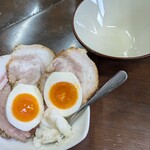 らーめん蔵花 - 背脂は味変で、楽しみました