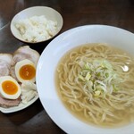 らーめん蔵花 - 金華豚らーめん　1250円　ご飯も盛り放題