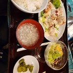 四川乃華 小吃 CiC店 - 