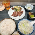 牛たん炭焼 利久 ドン・キホーテ仙台駅前店 - 