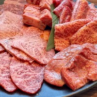 焼肉うしごろ 新宿三丁目店 - 