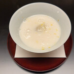 徳ㇵ本也 - 玉ねぎ入り河豚白子のすりながし　隠し味に酒粕