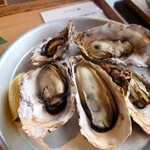 津田宇水産 レストラン - 焼牡蠣　5個￥850
