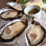 津田宇水産 レストラン - 生牡蠣　4個￥1200