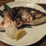 居酒屋がんこ - おおきなぶりかまの塩焼き