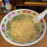 バスラーメン - 替玉時、タレと背脂にて味変