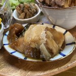 Bluebell  - さばの梅煮　左の方には一緒に煮込んだ梅干しものっていた