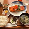 食堂かど。