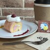 CRAFT BEER DINING &9 - デザートセット(いちごのロールケーキ＋ボールパークコーヒー) 850円