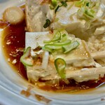 金太郎 - 湯豆腐をポン酢で頂く