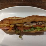 La BOULANGERIE d'a Cote - プーレ・ロティ・ア・ラ・ムータルド