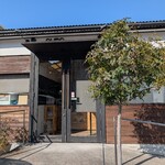 久遠チョコレート - 店舗前。