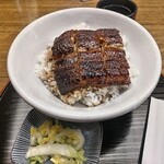 うなぎの与助 - 漬物付き