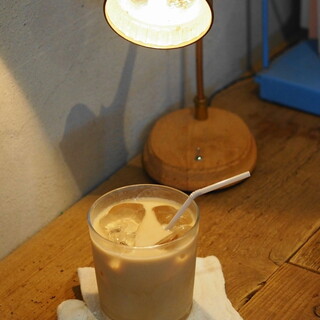 日用品と喫茶 ハチワレ堂_1