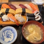 魚金寿司 すゞ木 - 料理写真: