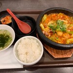 コリアンダイニング 李朝園 - ナッコップセ定食1480円(税込)