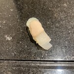 寿司・割烹 鈴政 - カワハギの肝乗せ