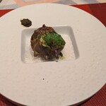 BISTRO VAGUE - 鳥羽のスペシャリテ サザエのエスカルゴバター焼き