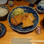 とんかつ七井戸 - 天城軍鶏　チキンかつ定食とメンチカツ