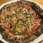 泡Awa de PIZZA - ベーコンとオニオンとピーマン　評価:7.0