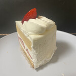 アテスウェイ - 生クリームは軽め