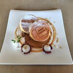サニーパンケーキ - 料理写真:ロイヤルミルクティーパンケーキ