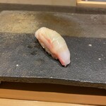 鮨裕 - イシダイ