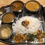 スパイスアンドカレー黄金の風 - 