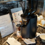 パレスホテル東京 - ジュースも作れる。そのまま食べたほうが美味しいけどｗ