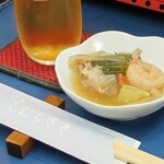 つきだしとサッポロ黒ラベル