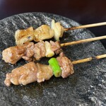 大阪一　とり平 - まずこれはお通しです！合鴨のモモ肉と皮