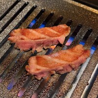 黒毛和牛焼肉 虎斑 北新地店 - 