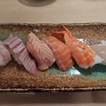 や台ずし - 甘海老、中とろ炙り、炙りサーモン、むしえび帆立貝