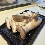ホルモン亭 - お口直しに、エリンギ