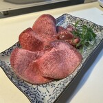 ホルモン亭 - 上タン