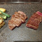 鉄板焼 小助川 - サーロインとイチボのステーキ