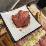 和牛たんじ 大阪天満店 - 