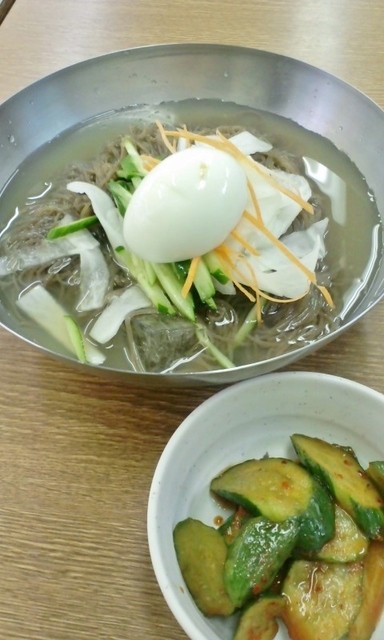 ドンキホーテの入口にある韓国料理店』by カミオンユ ドンキホーテの入口にある韓国料理店』by カミオンユ