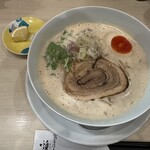鶏白湯そば 燠 - 味噌鶏白湯と味変用のレモン