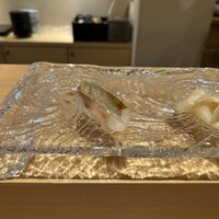 銀座すし嘉 - 昆布締め小鯛