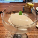 廣澤 - 【写真㉑】苺(埼玉あまりんと福岡あまおう)と甘酒とカルダモンのアイスクリーム