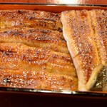 うなぎ 桜家 - 【ご飯】鰻重一匹半。安政３年の創業以来、守り続けてきた家伝の味。先代はそれを「かるみ」という風に表現したそうです。