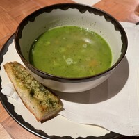 ザ タヴァン グリル＆ラウンジ - 