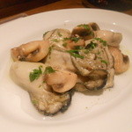 マルゴ グランデ - 牡蠣とマッシュルームのオイル漬け