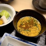 道人 - 味噌汁は、伊勢海老ー♪
      はい、世界一の定食の出来上がりです(^^)