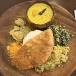 ヤムヤムカデー - 