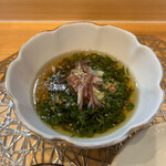 虹鱗 - 初物のめかぶ