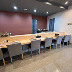 虹鱗 - カウンター席