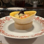 カハラ - 文旦の皮を器に使ってます